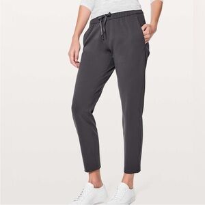 Lululemon On The Fly Pants‎ Side Pockets Activewear Dark Shadow Size 2